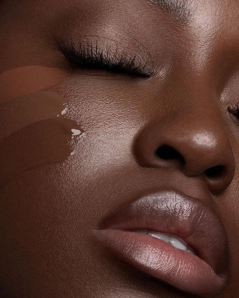 Instagram Makeup Artist, J Photo, Black Makeup Artist, Beautiful Glowing Skin, Skin Goals, Photoshoot Makeup, Beauty Photoshoot, Glow Skin, Glowing Makeup