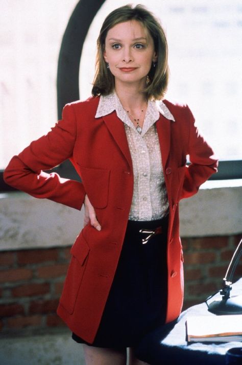 Ally McBeal was a GREAT show. It never took itself too seriously. Calista Flockhart in Ally McBeal. 90's! 2000s Business Fashion, Timon Costume, 90s Business Woman, Supergirl Cast, Calista Flockhart, Ally Mcbeal, Womens Professional Fashion, Black Santa, 90's Fashion