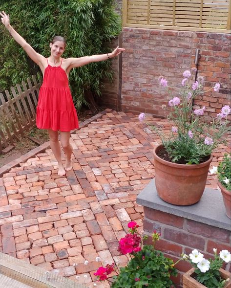 Reclaimed Brick Patio, Laying A Patio, Brick Paver Patio, Brick Patterns Patio, Brick Pathway, Brick Patio, Brick Path, Pathway Landscaping, Brick Garden