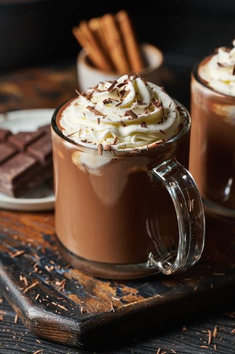 5 Ingredient Hot Chocolate Recipe - Baker by Nature Essen, Hot Chocolate Aesthetic, Homemade Hot Chocolate Recipe, Nature Recipes, Coffee Creations, Hot Chocolate Recipe Homemade, Homemade Mixes, Covered Strawberry, Hot Chocolate Recipe