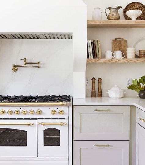 Kitchen Heights House, Jenna Sue Design, White Oven, Jenna Sue, French Oak Flooring, Living Vintage, Interior Vintage, Classic Kitchen, Interior Modern