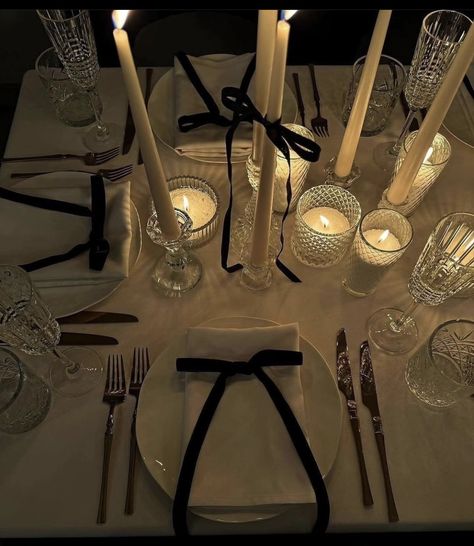 via fashiondesfemmes instagram Wedding Budget Breakdown, 18th Birthday Party Themes, Dinner Party Table Settings, Lights For Christmas, Cute Birthday Ideas, Birthday Dinner Party, Champagne Bubbles, Dinner Party Table, Party Table Settings