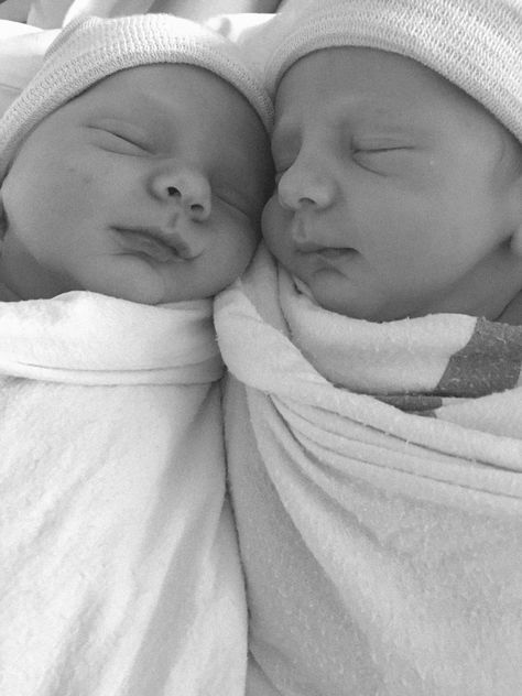 Newborn Twins Aesthetic, Twin Baby Girls Newborns, Baby Twins Aesthetic, Twin Babies Aesthetic, Newborn Twins Boy And Girl, Twins With Mom, Mom And Twins, Twin Baby Boy And Girl, Cute Twin Babies