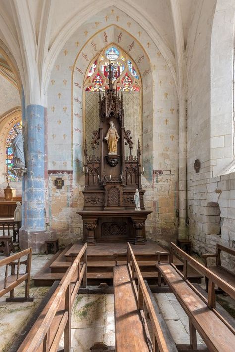 Peeking thru The Sunflowers Church Wallpaper, Tree Library, Church Altar, Church Aesthetic, Abandoned Churches, Catholic Decor, Abandoned Church, Gothic Cathedrals, Jesus And Mary Pictures