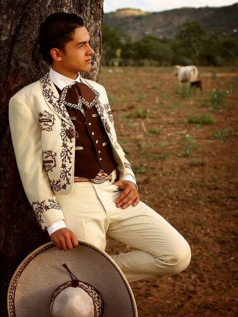 Charro ~ Mexico Charro Outfit For Men, Mariachi Wedding, Mariachi Outfit, Mexican Traditional Clothing, Charro Outfit, Charro Wedding, Charro Suit, Vestido Charro, Mexican Men