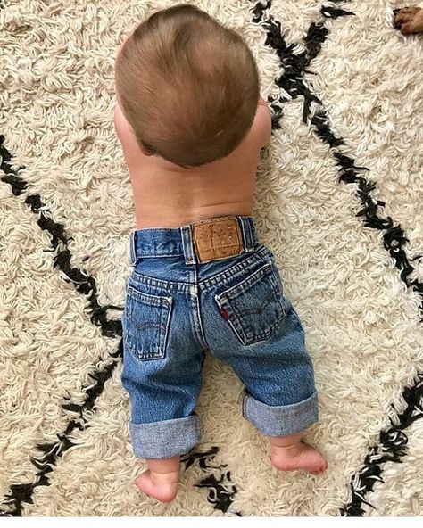 🎥 @andreabochoa . . . #Baby #Babiesgolas #Cutebaby #Childhood #Adorable #Babygirl #Babyboy #Babylove #Kids #Cutebaby #Beautiful #Innocent… Baby Boy Pictures, Adorable Newborn, Baby Overalls, Baby Boy Photos, Foto Baby, Boy Pictures, Baby Boy Fashion, Trendy Baby, Newborn Pictures