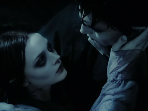 Dark Shadows Barnabas And Victoria, Victoria Winters Dark Shadows, Dark Shadows Movie Aesthetic, Dark Shadows Movie Poster, Dark Shadows Victoria Winters, Tim Burton Dark Shadows, Dark Shadows Poster, Dark Shadows Johnny Depp, Barnabas Collins Johnny Depp