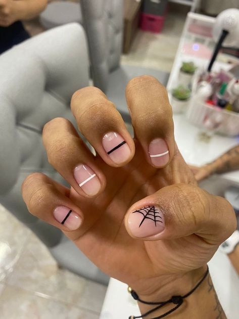 Men Nail Polish Design, Nail Inspo For Guys, Nail Art For Guys, Short Nail Designs Minimal Natural, Men’s Simple Nail Design, Guy Nail Designs, Mens Manicure Design, Guys Nail Designs, Masculine Nail Designs