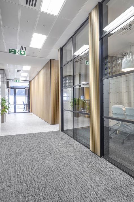 Carpet tiles and Luxury Vinyl tiles help complete the look in this office project. Our Striking Ceppo terrazzo-look LVT and Balanced Hues carpet tiles have been used to reflect the EY brand at its Aberdeen offices.▪️To order samples visit our website via the link #commercialdesign #officedesign #flooring #ivccommercial #interiordesign #contractinteriors #hospitalitydesign #flooringdesign #flooringideas #interiortrends #homedecor #funkyfloors #architects Commercial Carpet Tiles Office Designs, Office Carpet Design, Modern Office Carpet, Office Tiles, Clerkenwell London, Carpet Tiles Office, Cubicle Design, Office Flooring, London Decor