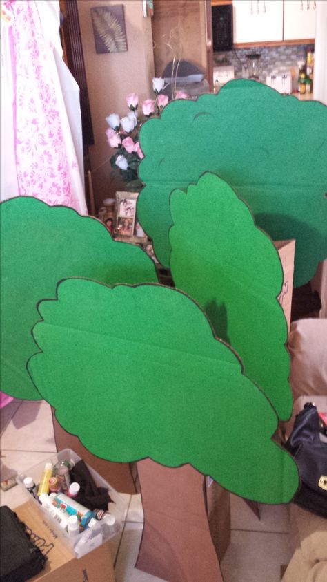 Cardboard Trees, How To Make Trees, Cardboard Props, Cardboard Tree, Tree Props, Play Props, Stage Props, Diy Tree, Paper Tree