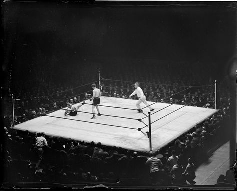 boxing ring James Braddock, Daniel Richter, Ring Photoshoot, Neo Rauch, Boxer Aesthetic, Boston Garden, Vintage Boxing, Old Google, Boxing Images