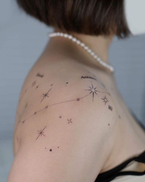 Star Tattoo On Shoulder, Best Star Tattoos, Sparkle Tattoo, Whimsical Tattoos, Astrology Tattoo, Star Tattoo Designs, Theme Tattoo, Petite Tattoos, Spine Tattoos For Women