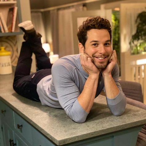 Skylar Astin on Instagram: "Glamour shots at the Clarke House 📸 @kaylabrookeirwin" Skylar Astin, Zoeys Extraordinary Playlist, Perfect Husband, Glamour Shots, Pitch Perfect, Hottest Celebrities, Perfect Man, Celebrity Crush