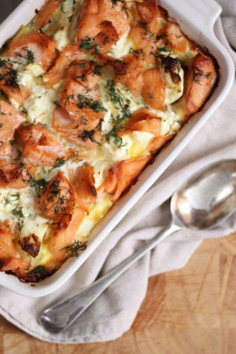 Hygge Food, Salmon Bake, Norwegian Salmon, Creamy Salmon, Nordic Recipe, Valentine Recipes, Salmon Fillet, Norwegian Food, Scandinavian Food