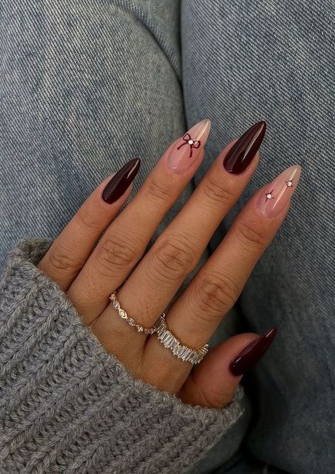 30 Winter Nails You Can’t Get Around on Pinterest This Year Nails Fall/winter, Trending Nails Winter 2024, Nails Winter Inspiration, Nails New Year Design, Winter Gel X Nail Designs, Nails To Wear With Black Dress, Fall Nail Designs Round Shape, Short Nails November, Stiller Nails Ideas