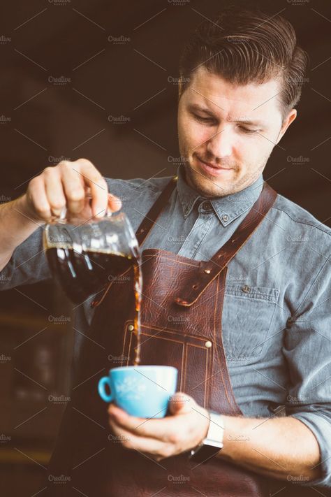 Pouring Coffee Reference, Barista Portrait, Barista Pose, Coffee Barista Photography, Barista Photography, Coffee Shoot, Coffee Social, Pouring Coffee, Art Of Coffee