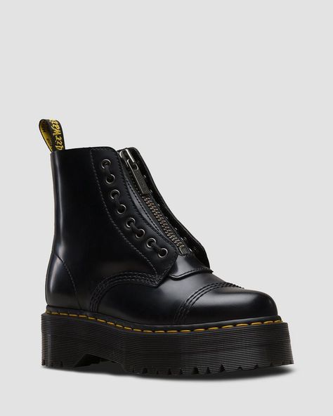 Sinclair Dr Martens, Dr Martens Sinclair, Dr Martens Store, Leather Platform Boots, Jungle Boots, Doc Martens Boots, Black Dr Martens, Platform Chelsea Boots, Black And White Shoes