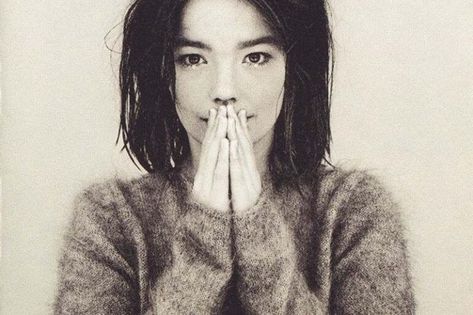 When Noel Gallagher joined Blur to sing 'Tender' in London Beige Album Cover, Bjork Debut, Like Someone In Love, The Sugarcubes, Trip Hop, Dream Pop, Song Artists, Vinyl Music, Human Behavior