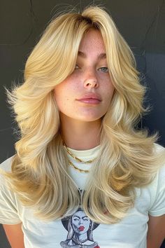 "Short Hair 2024: Top Trends and Styles for a Stylish Transformation 70 S Haircut, Hairstyles 70s Hair, 70s Glam Hair, 70s Haircuts Women, 80s Womens Hair, 70s Layered Hair, 70s Short Hair, 70s Hairstyles For Long Hair, 70s Fashion Hair