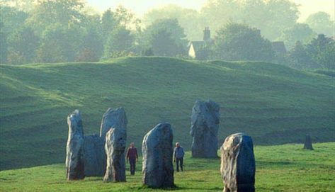 Stone Circle, 17th Century Art, Luxor Egypt, Future City, Place Of Worship, Stonehenge, Luxor, Heritage Site, World Heritage Sites