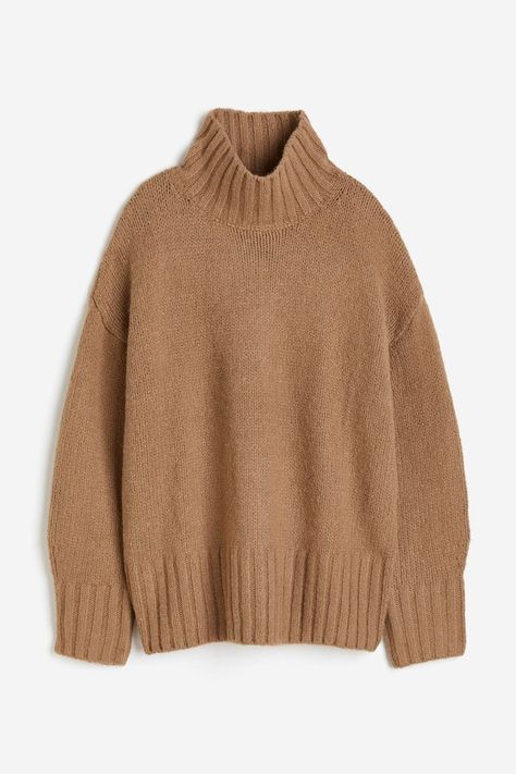 Oversized Mock-turtleneck Sweater - Dark beige - Ladies | H&M US | H&M (US) Kitten Heel Slingbacks, Mock Turtleneck Sweater, Pull Oversize, Fitted Jumper, Oversized Turtleneck Sweater, Plain Outfits, Oversized Turtleneck, Turtle Neck Jumper, Turtle Neck Sweater