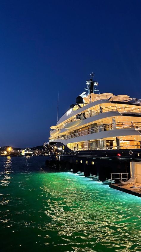 European Yacht Aesthetic, Spain Ibiza Aesthetic, Ibiza Ocean Beach, Ibiza Night Aesthetic, Summer In Ibiza, Spain Life Aesthetic, Rich European Aesthetic, Holiday Aesthetic Summer, Ibiza Aesthetic