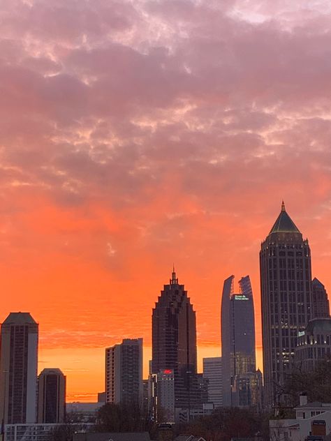 Atlanta Atlanta Aesthetic, Atlanta Beltline, Run Club, Online Scrapbook, Pinterest Contest, New York Skyline, Mood Board, Atlanta, Travel