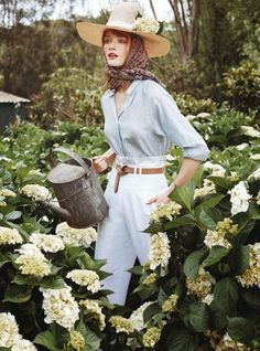 Fashion Fotografie, Editorial Vogue, Spring Photoshoot, Trik Fotografi, Floral Fashion, Fashion Photography Editorial, Photoshoot Inspiration, Vogue Paris, Watering Can