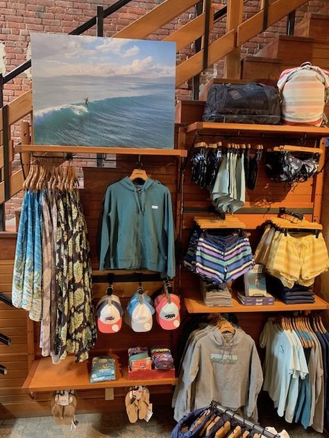 Surf Shop Interior, Surf Shop Aesthetic, Tshirt Photoshoot, Patagonia Shop, Surfer Vibes, Sunset Surf, Surf Brands, 100 Euro, Florida Girl