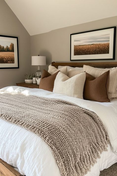 Modern Farmhouse Bedroom Master Suite Bedding, Farmhouse Guest Bedroom Bedding, Layered Bedding Ideas Farmhouse, Master Bedrooms Decor Neutrals, Modern Ranch Bedding, Small Woods Pictures Bedroom, Bedroom Ideas Master Color Schemes With Brown Furniture, Bedding Ideas Cottagecore, Brown Leather Bedroom Ideas