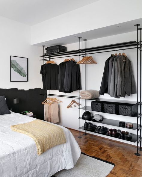 Aesthetic Wardrobe Closet, Organization Wardrobe, Men Room, Wardrobe Organization, Aesthetic Wardrobe, Wardrobe Aesthetic, Design Ložnic, Mens Bedroom Decor, Modern Apartment Design