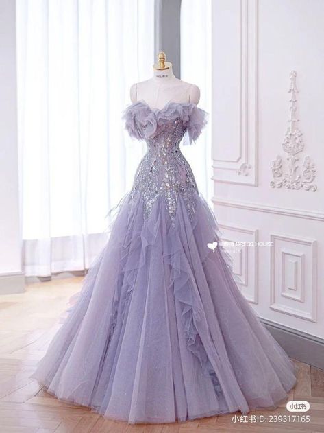 Prom Dress Ideas Ball Gown, Purple Tulle Ball Gown, Purple Prom Gown, Wedding Dresses Purple, Purple Princess Dress, Purple Ball Gown, Debut Gowns, Purple Gown, Gowns Dresses Elegant