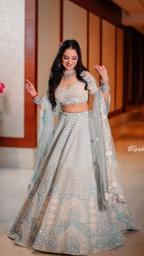 Lengha Choli For Bride Sister, Lengha For Grooms Sister, Pastel Color Lehenga For Bride, Lengha For Mother Of Bride, Engagement Lahanga Design, Bridal Lehenga For Sangeet, Engagement Dress For Bride Indian Gown Simple, Lahanga Design Latest Wedding Simple, Engagement Lengha For Bride