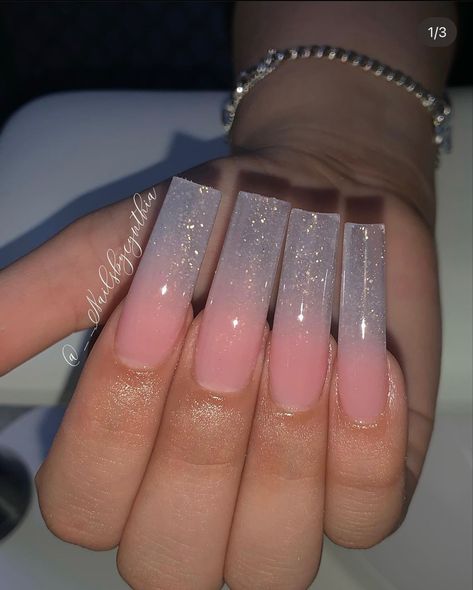 Ombre Gel Nails, White Minimalist, Square Acrylic Nails, Long Acrylic Nails, Nails Inspo, Stylish Nails, Pretty Nails, Cute Nails, Nail Inspo