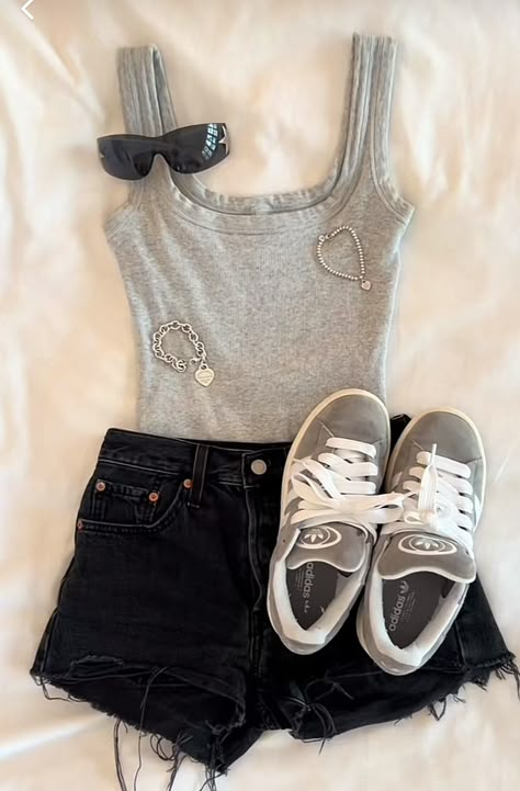 Jean Shorts Outfit Ideas, Jean Shorts Outfit, Shorts Outfit Ideas, Looks Pinterest, Downtown Outfits, Outfit Inspo Summer, Trendy Outfits For Teens, Outfit Inspo Casual, Shorts Outfit