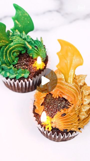 Food Network on Instagram: "This epic dragon cupcake *literally* breathes fire 🐉 🔥   Which side of House Targaryen will you be on? #HouseoftheDragon returns this Sunday on @StreamOnMax! #HOTDS2   We can’t get over that candle trick, @lindseybakedthis!" Dragon Themed Desserts, Dragon Cupcakes For Kids, Cupcake Design Ideas Creative, Dragon Cupcakes, Epic Dragon, Dragon Cake, Cupcake Cake Designs, Fire Breathing, Dragon Birthday