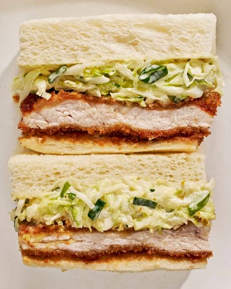 Katsu Sando, Japanese Sandwich, Tonkatsu Sauce, Pork Recipes Easy, Pork Dinner, Pork Cutlets, Crispy Pork, Boneless Pork Chops, Pork Sandwich