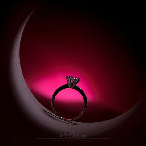 Wedding Ring Shots Creative, Diamond Jewellery Photoshoot, Ring Photography Creative, Product Photography Ideas Jewelry, Ring Photoshoot Ideas, Ring Flatlay, Branding Shoes, Jewellery Shots, Jewel Photography