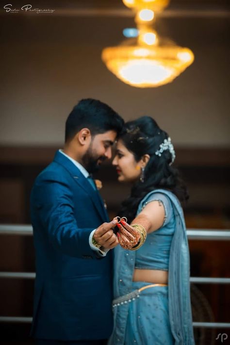 Indian Engagement Photos, Prewedding Poses, Engagement Portraits Poses, Engagement Ring Photography, विवाह की दुल्हन, Marriage Poses, Engagement Shoots Poses, Indian Bride Photography Poses, Indian Wedding Poses