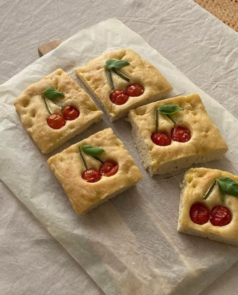 Cute Focaccia, Picnic Inspiration, Milk Magazine, Cute Baking, Think Food, Food Decor, Food Is Fuel, August 17, Evening Tea