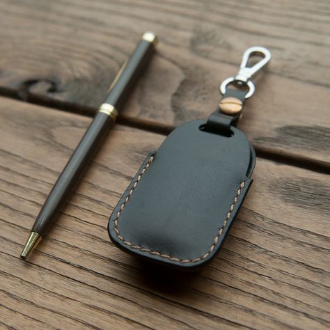 Leather Car Key Case, Bmw Key Case, Honda Key, Car Things, Unique Key, Leather Key Case, Key Fob Cover, Car Key Case, Photo Keychain