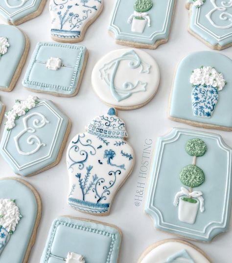 Yall this theme has been in my cookie bucket list for YEARS! I’m so excited I finally got to check it off the list and I just love how it turned out 🤩💙 Ginger jar design and overall inspo from the extremely talented @cowtowncookieco #weddingcookies #bridalshowercookies #engagementcookies #blueandwhitecookies #grandmillennialcookies #grandmillennialstyle #weddingfavors #cookies #decoratedcookies #cookiesofinstagram #sugarcookies #sugarcookiesofinstagram #customcookies #dfwcookies #dfwweddi... Light Blue Cookies, Something Blue Shower Cookies, Dusty Blue Cookies Wedding, Cookies As Wedding Favors, Wedding Cookies Dusty Blue, Blue And White Wedding Cookies, Blue Wedding Cookies, Blue And White Bridal Shower Cookies, Blue Wedding Cookies Royal Icing