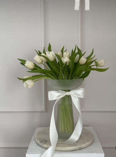 48 hours left see some issues why? White Tulips Aesthetic, White Tulip Bouquet, Tulips Aesthetic, Tulip Bouquet, White Tulips, Luxury Flowers, Grad Gifts, Room Inspiration Bedroom, White Aesthetic