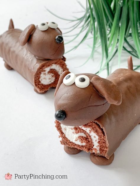 Swiss Roll Dog Cake, Swiss Roll Birthday Cake Ideas, Sausage Dog Party Theme, Wiener Dog Party, Cute Animal Birthday Cake, Sausage Dog Birthday Cake, Sausage Dog Cake Dachshund, Dachshund Party Ideas, Dog Themed Snacks