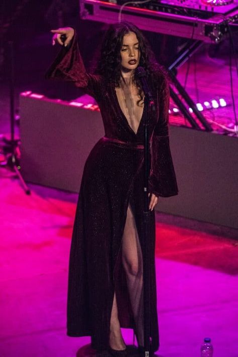 Sabrina Claudio Red Dress, Sabrina Claudio Dress, Sabrina Claudio Hair, Witchy Vampire Outfits, High Ponytail Reference, Sabrina Claudio Style, Sabrina Claudio Outfits, What To Wear To A Musical Theatre Outfit, Sabrina Claudio Aesthetic