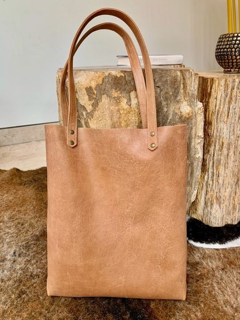 Make a Leather Tote Bag - WeAllSew Leather Tote Pattern, Leather Tote Bag Pattern, Diy Leather Tote Bag, Tote Bags Diy, Tote Bag Pattern Leather, Diy Leather Tote, 2023 Bags, Bernina 880, Handmade Tote Bags