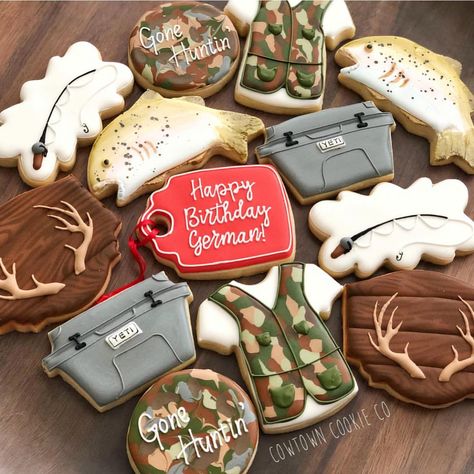 Huntin’, fishin’ & lovin’ everyday...- @lukebryan 🦌🎣🎯 Cowgirl Cookies, Camping Cookies, Duck Cookies, Fish Cookies, Hunting Birthday, Sugar Cookie Royal Icing, Cookie Business, Fancy Cookies, Creative Cookies