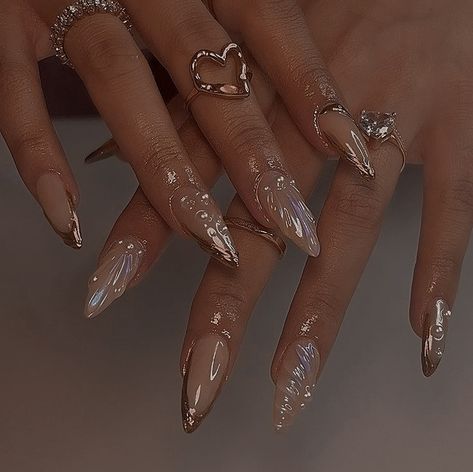 Nail Ideas Acrylic Coffin, Nail Ideas Acrylic, White Nails With Gold, Vegas Nails, Aesthetic Nail, Golden Nails, Fantasy Nails, Minimal Nails, Mermaid Aesthetic