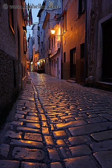 Cobblestone Road Aesthetic, Cobblestone Streets Aesthetic, Alleyway Reference, Utility Corridor, Painted Cobblestone, Cobblestone Road, City Of Ember, Cobblestone Street, City Streets Photography