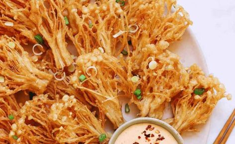 Resep jamur goreng kriuk Resep jamur goreng kriuk sangat cocok untuk makanan cemilan di rumah atau bahkan bisa dijadikan lauk pendamping saat menyantap nasi. Hal itu dikarenakan jamur gorengnya sangat lezat, sehingga dimakan dalam berbagai situasi dan kondisi tetap cocok semua. Anda juga bisa menjual jamur goreng tersebut dalam sebuah bisnis kuliner yang menguntungkan. Tentu… Selengkapnya »Resep Jamur Goreng Kriuk, Cemilan Renyah, Lezat, dan Disukai Banyak Orang The post <stro Enoki Mushroom Recipe, Enoki Mushrooms, Spicy Mayo, Vegan Condiments, Asian Cooking, Fried Food, Vegan Dinner Recipes, Mushroom Recipes, Vegan Dinners